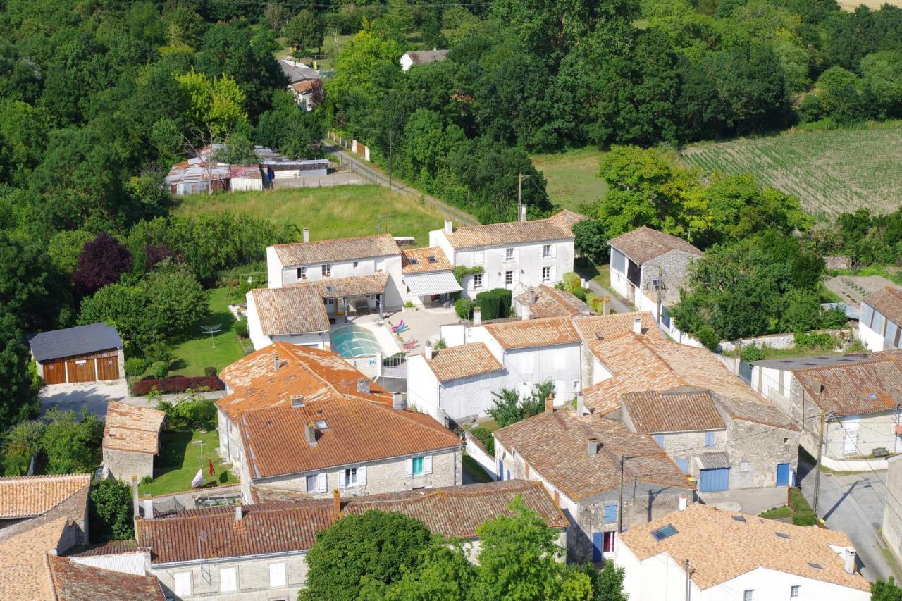 Les Lavandieres Bed and Breakfast Saint-Hilaire-la-Palud Eksteriør billede