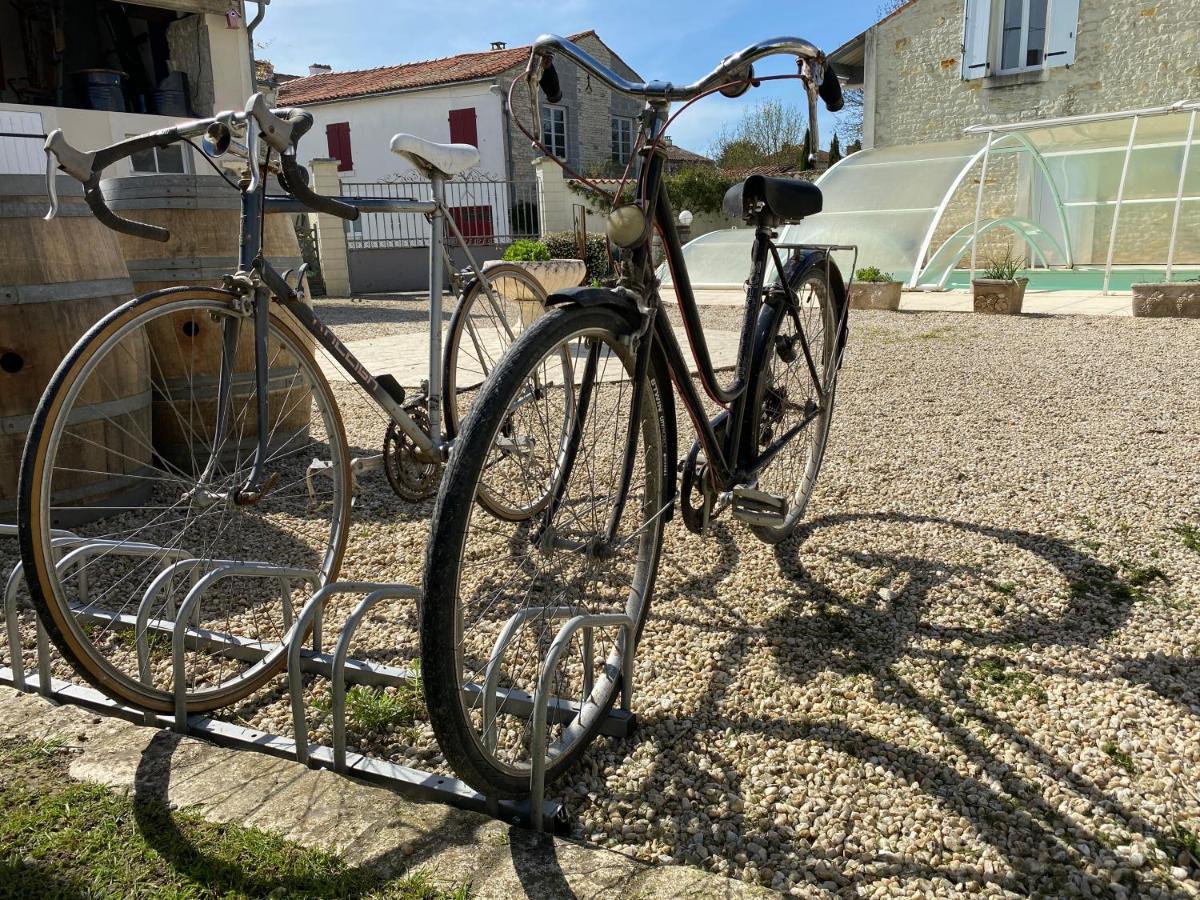 Les Lavandieres Bed and Breakfast Saint-Hilaire-la-Palud Eksteriør billede